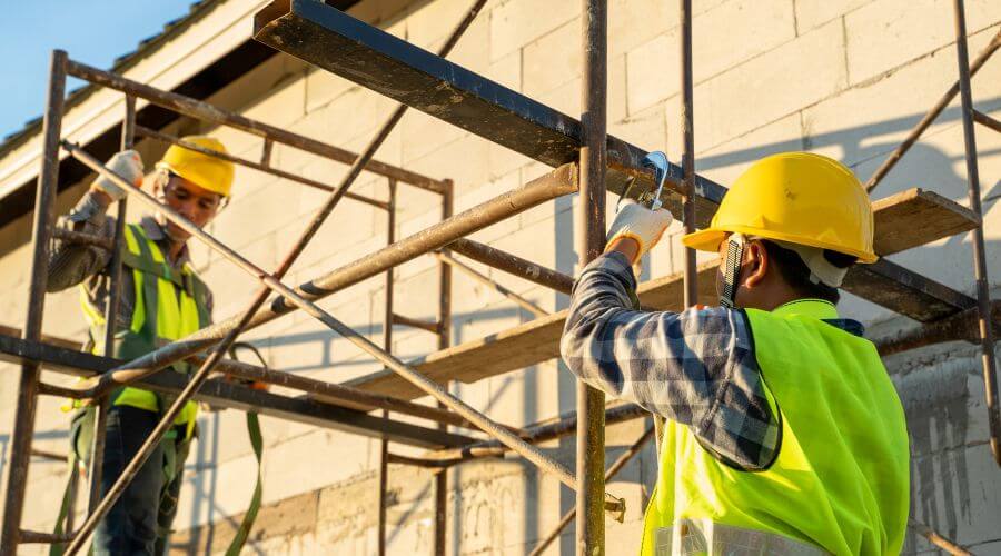 Professional gutter cleaning in Tremont, PA